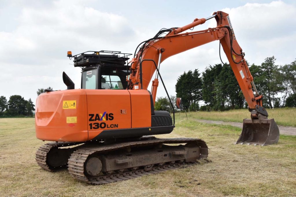 13 ton excavator working on London site
